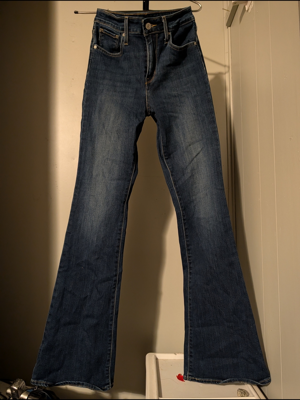 Levi's 27 Bootcut (Slight Flare) Women’s Dark Blue Jeans
